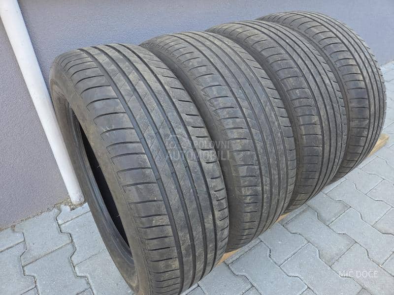 Bridgestone 215/60 R17 Letnja