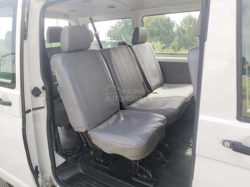 Volkswagen Transporter T5 2.0TDI