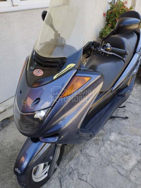 Yamaha Majesty 250