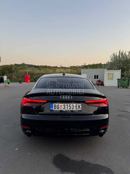 Audi A5 g-tron