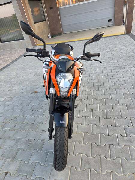 KTM duke 200
