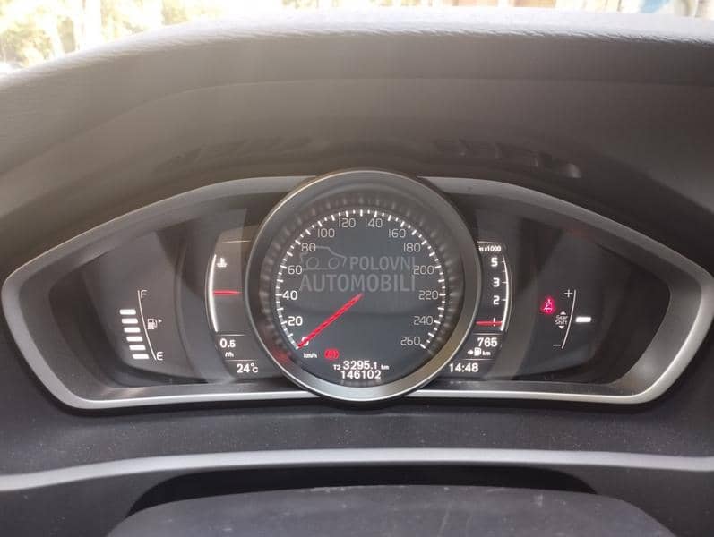 Volvo V40 2.0 D2 Momentum