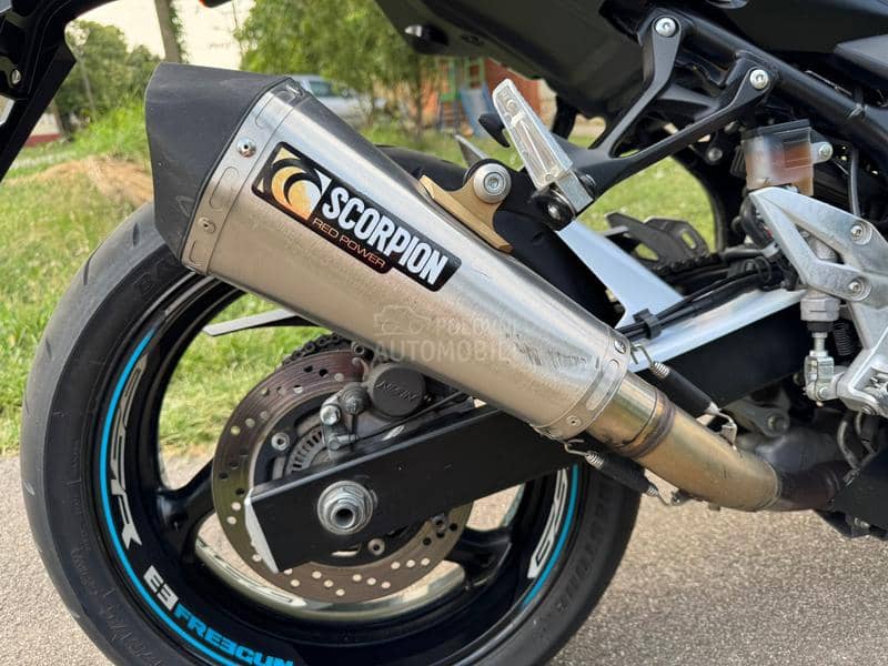 Suzuki GSR 750 Freegun