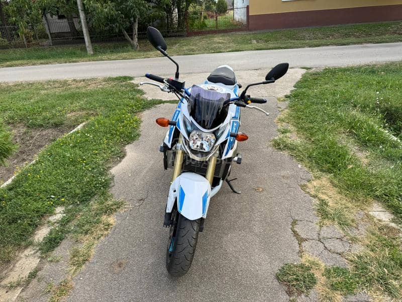 Suzuki GSR 750 Freegun