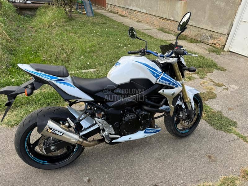 Suzuki GSR 750 Freegun