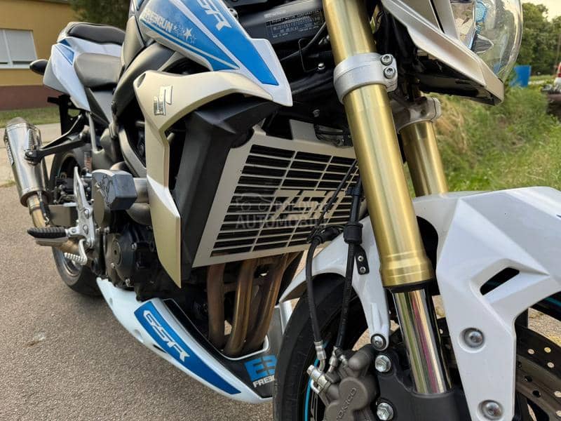 Suzuki GSR 750 Freegun
