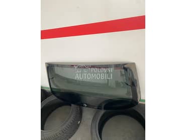 Gepek staklo zatamnjeno za Audi A4 od 2015. do 2024. god.