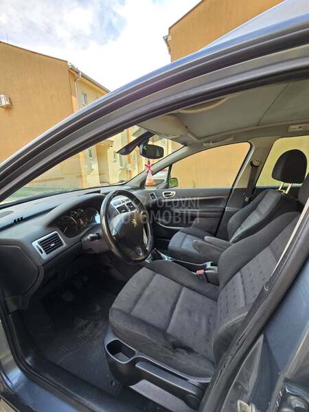Peugeot 307 SW /PAN0/Bas D0bar