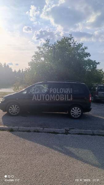 Opel Zafira 