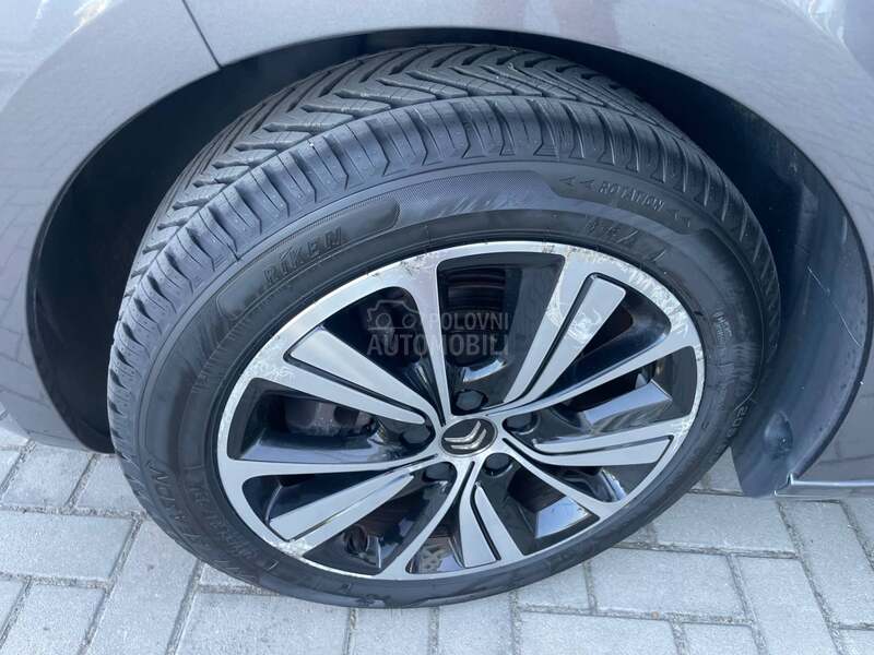 Citroen C4 Grand SpaceTourer 1.2 130