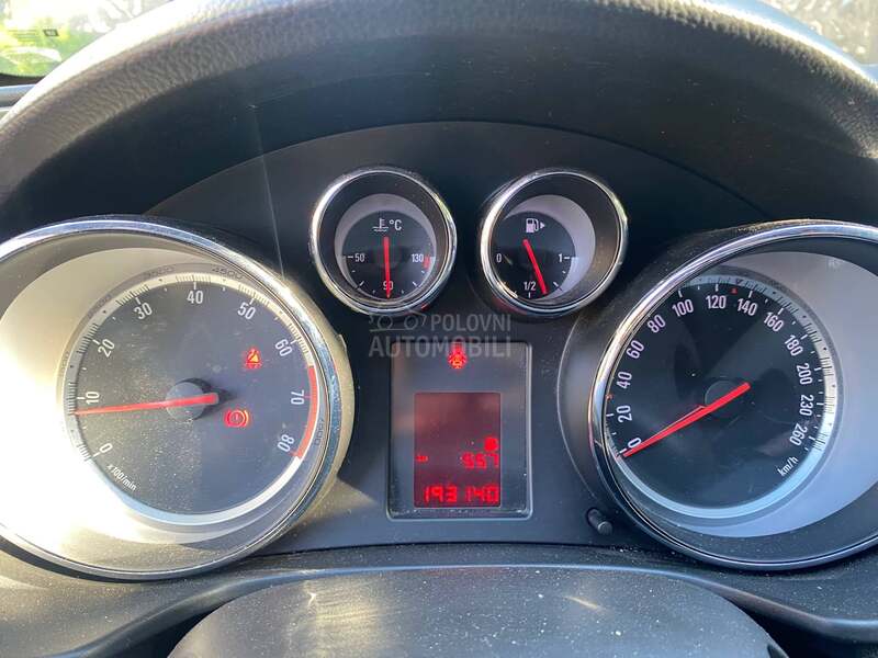 Opel Insignia 1.8 A18XER