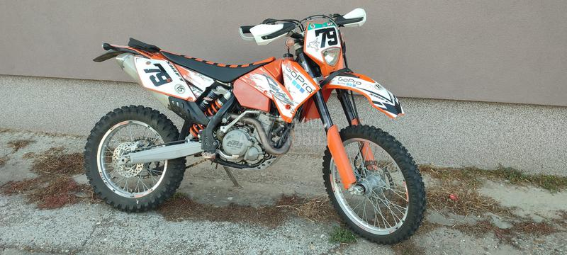 KTM EXC 525 moze da se reg.