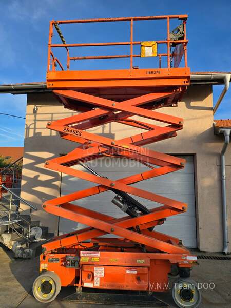 JLG 2646 ES