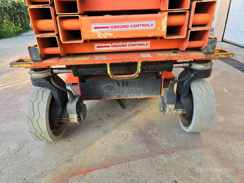 JLG 2646 ES