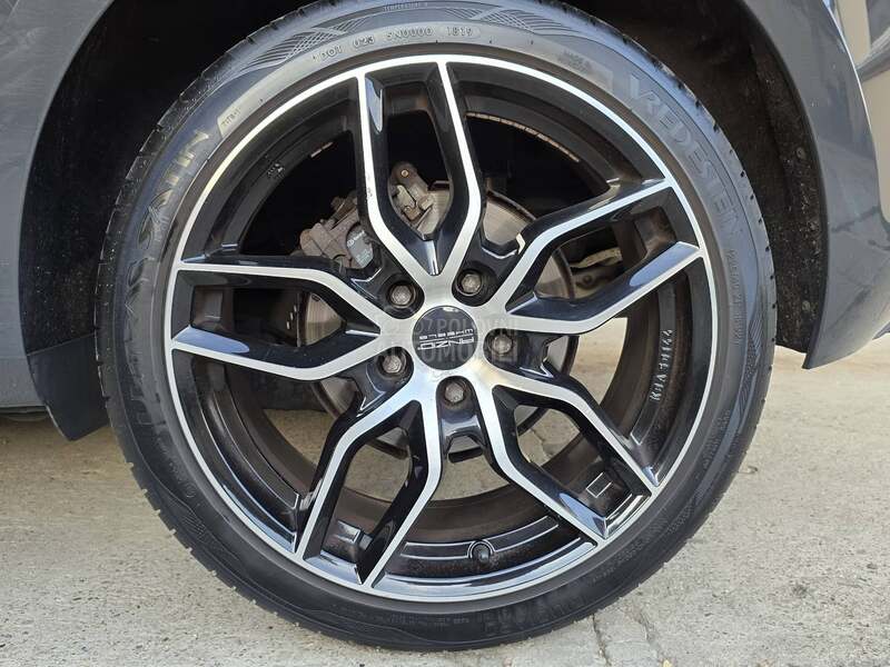 Volkswagen Golf 7 1.6Tdi Nardo led