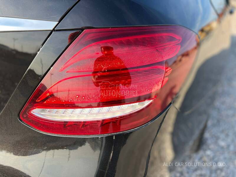Mercedes Benz E 220 4 MATIC