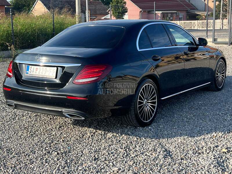 Mercedes Benz E 220 4 MATIC