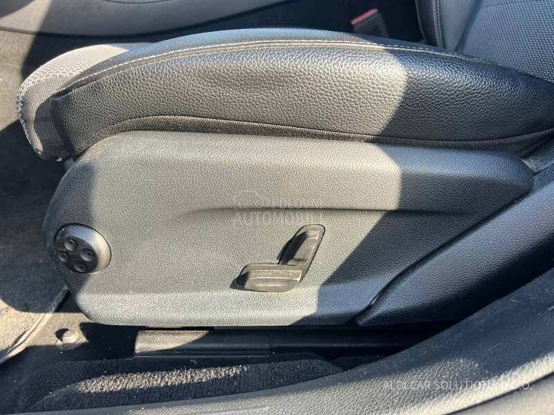 Mercedes Benz E 220 4 MATIC