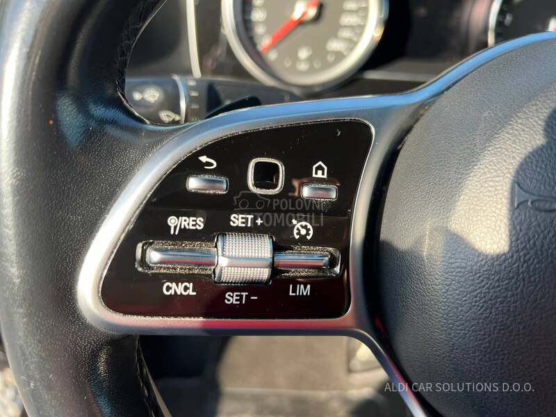 Mercedes Benz E 220 4 MATIC