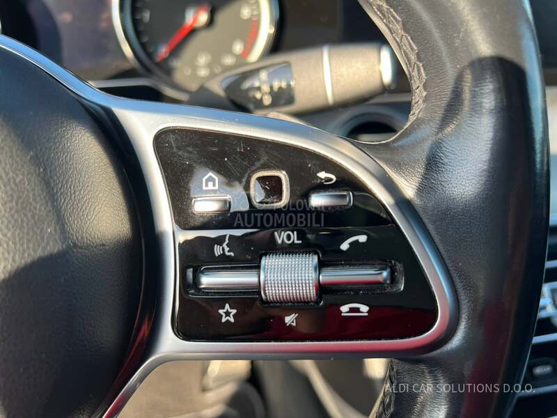 Mercedes Benz E 220 4 MATIC