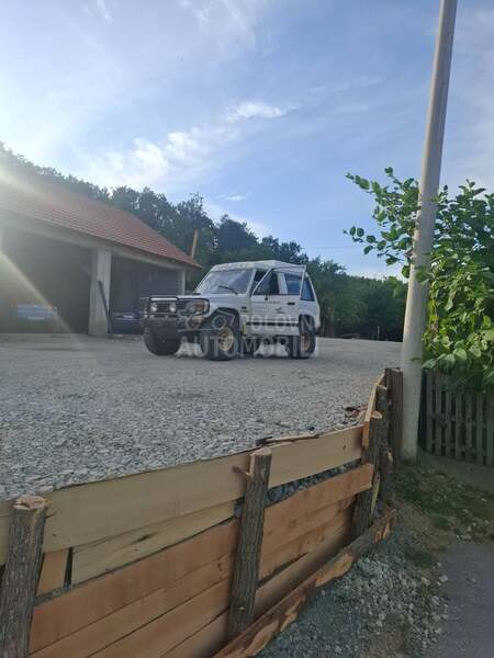 Mitsubishi Pajero 2.5