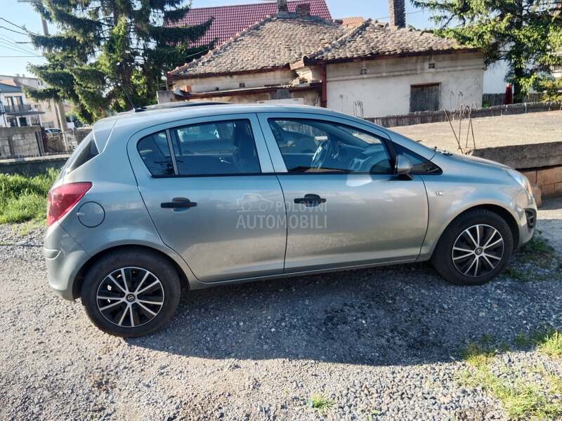 Opel Corsa D 