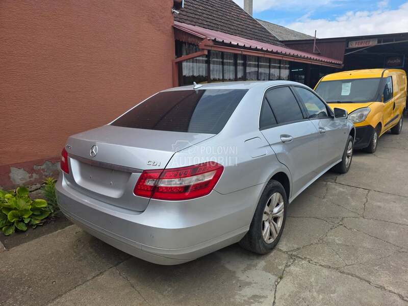 Mercedes Benz E 220 
