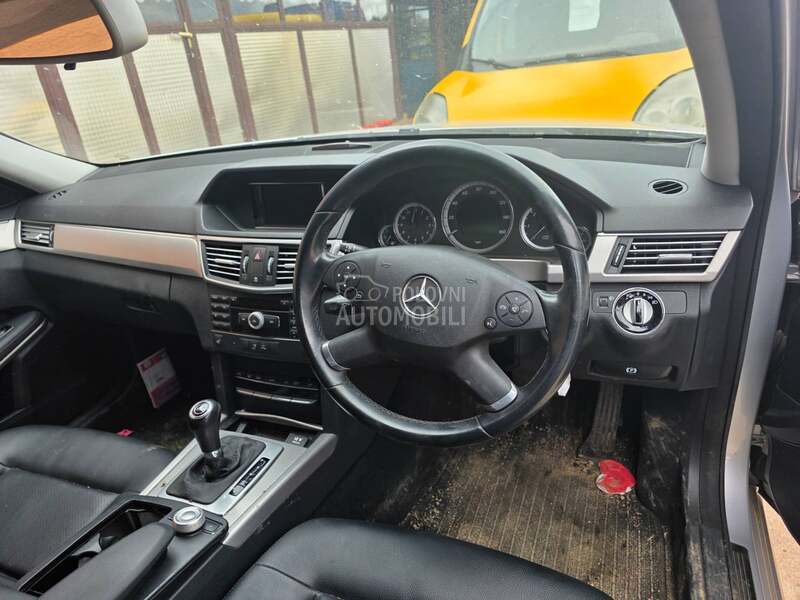 Mercedes Benz E 220 