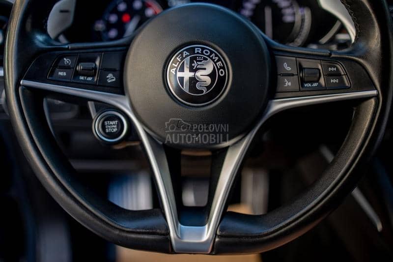 Alfa Romeo Stelvio 2.0 turbo