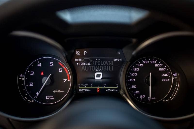 Alfa Romeo Stelvio 2.0 turbo