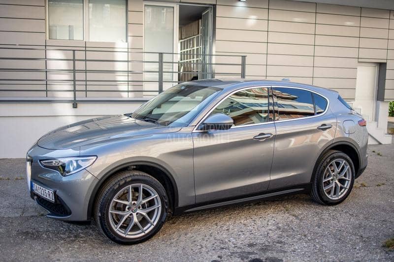 Alfa Romeo Stelvio 2.0 turbo