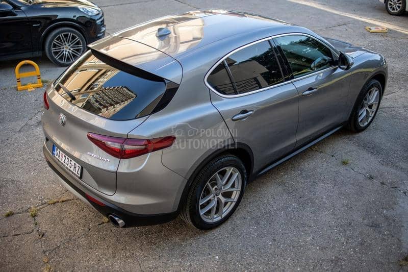 Alfa Romeo Stelvio 2.0 turbo