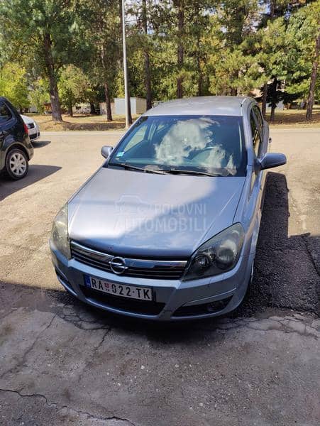 Opel Astra H 1.9 cdti