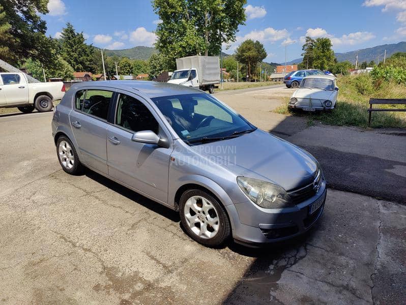 Opel Astra H 1.9 cdti