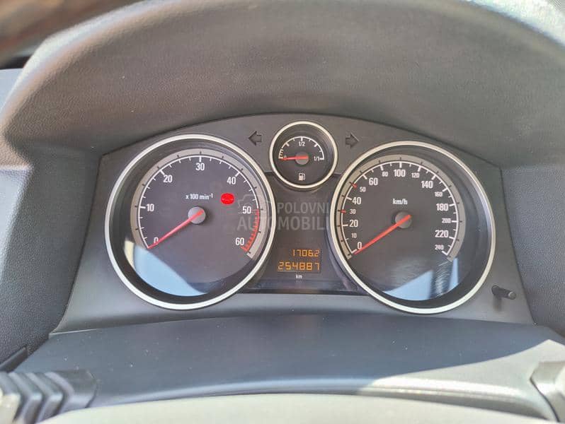 Opel Astra H 1.9 cdti
