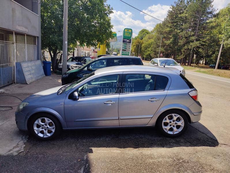 Opel Astra H 1.9 cdti