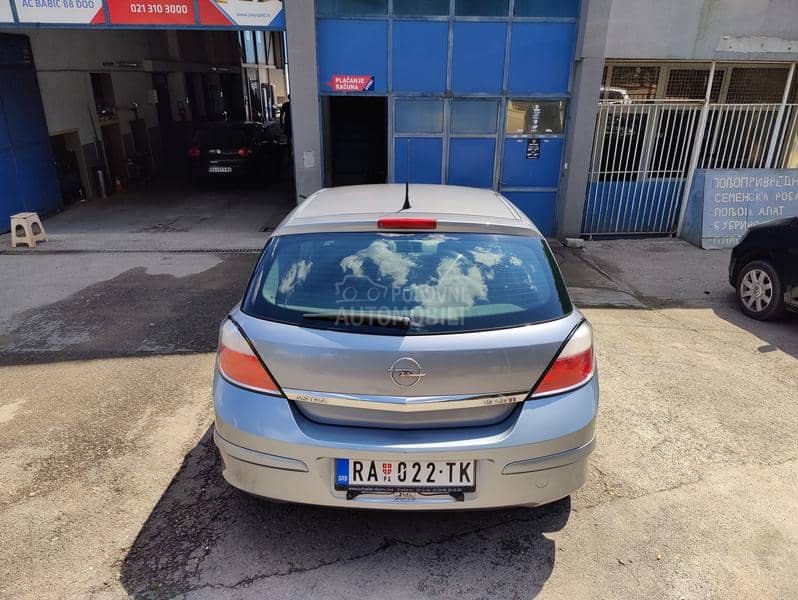 Opel Astra H 1.9 cdti