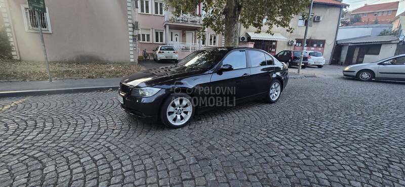 BMW 320 