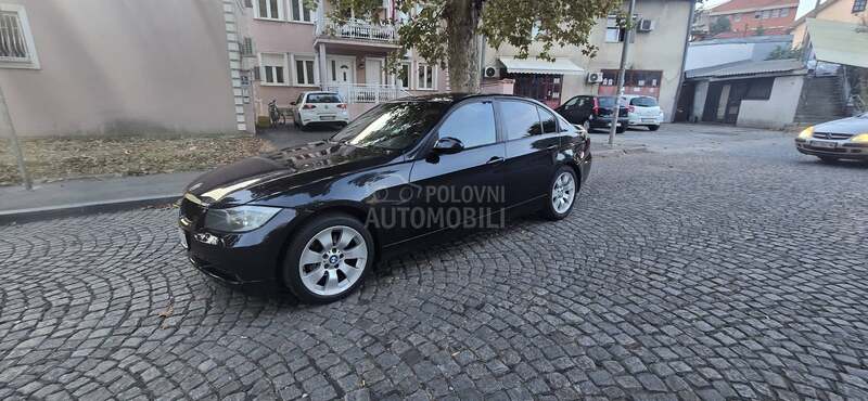 BMW 320 
