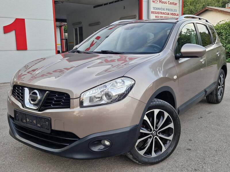 Nissan Qashqai + 2 2.0 TEKNA / N00V