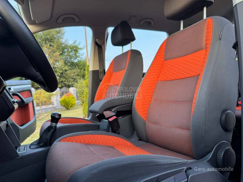 Volkswagen Touran 1.4TSI CROSS CH NOV