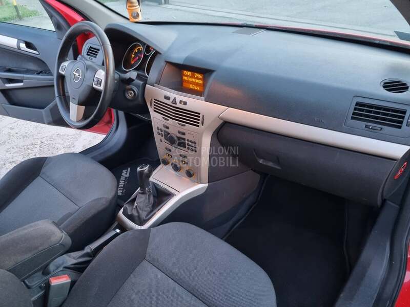 Opel Astra H 1.9 CDTI