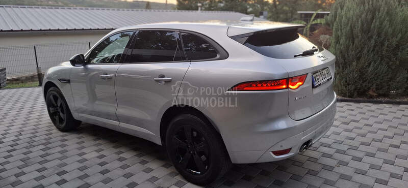 Jaguar F pace 