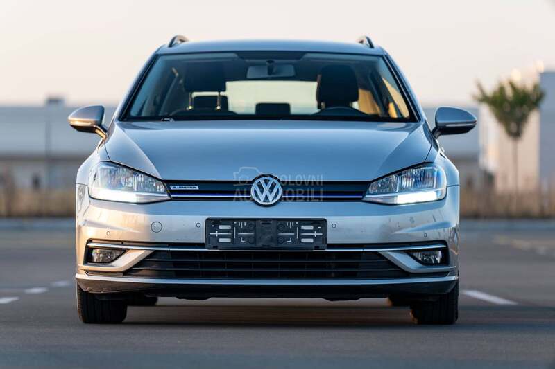 Volkswagen Golf 7 1.5TGI/DSG