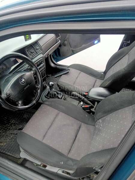Opel Vectra B 1,8 16V