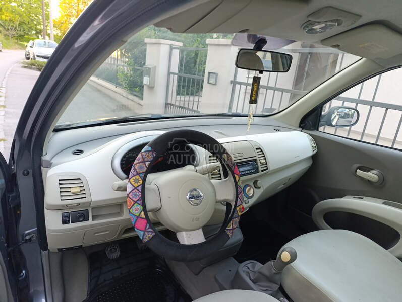 Nissan Micra 