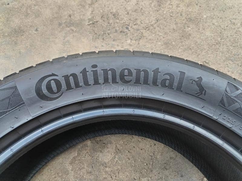 Continental 225/55 R18 Letnja