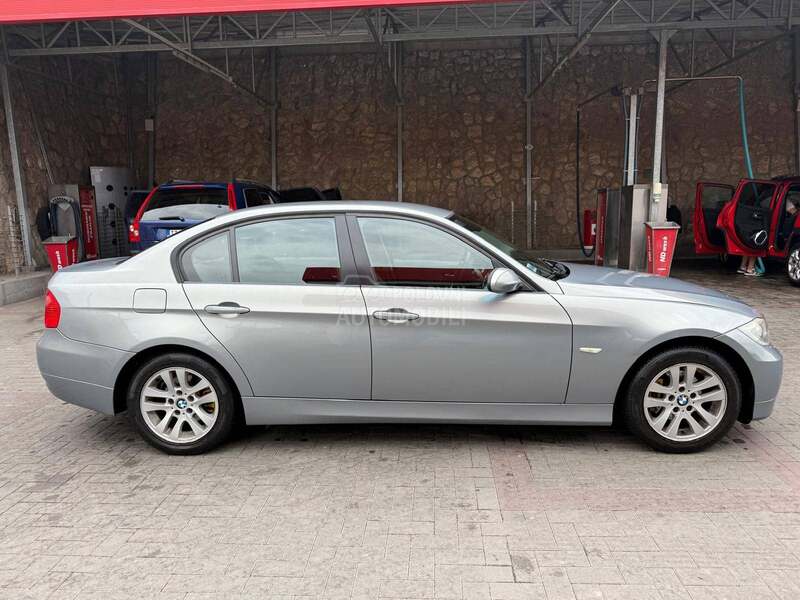 BMW 318 NOVO