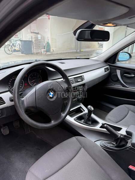 BMW 318 NOVO