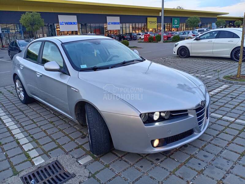 Alfa Romeo 159 1.9 JTDm fu.ll